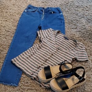 Next to new Fashion Nova 👖